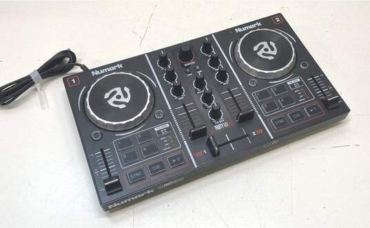 Numark Party Mix DJ Controller image number 2