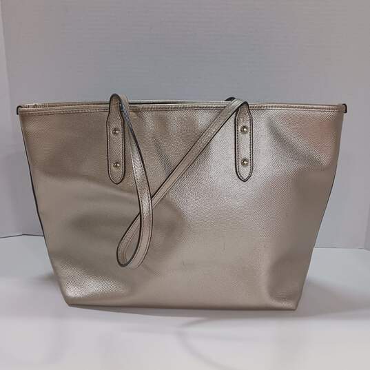 Authenticated Women's Coach City Zip Tote image number 4