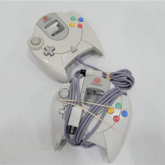 Sega Dreamcast Console Bundle w/Controllers Untested image number 9