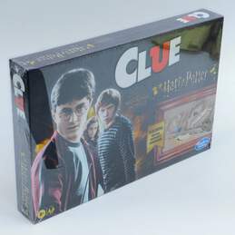 Hasbro Clue: Wizarding World Harry Potter Edition Mystery Board Game Sealed