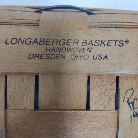 Vintage 1995 Longaberger Hand Woven Rectangular Basket image number 5