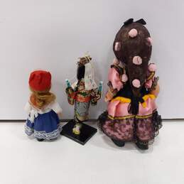 Bundle of 3 Assorted Ethnic Girl Dolls alternative image