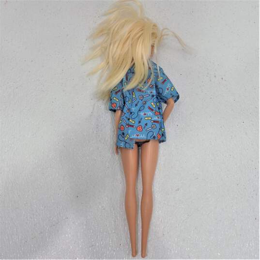 Assorted Fashion Dolls Lot Mattel Unmarked Simba Toys image number 7