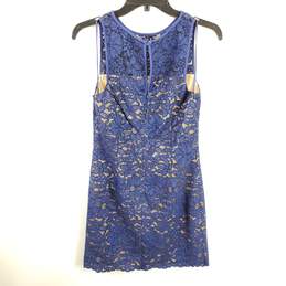 Trina Turk Women Blue Lace Sheath Dress Sz 2 alternative image