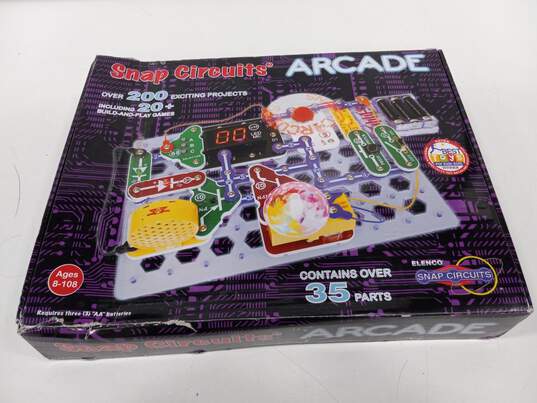 Snap Circuits Arcade Construction Set image number 1