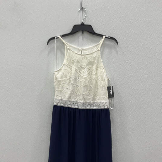 NWT Womens Blue White Sleeveless Lace Round Neck Long Maxi Dress Size Large image number 3