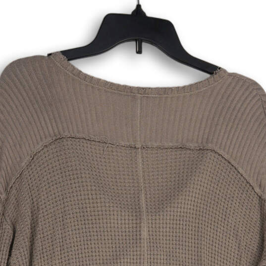 Womens Taupe Long Sleeve V-Neck Pullover Blouse Top Size Medium image number 4