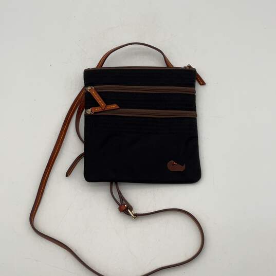 Womens Black Inner Outer Pockets Adjustable Strap Zip Crossbody Bag image number 1