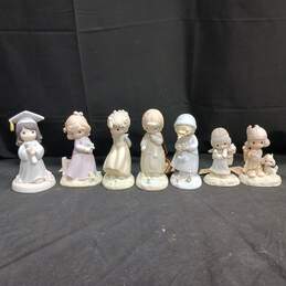 Bundle of 7 Assorted Authentic Precious Moments Figurines alternative image