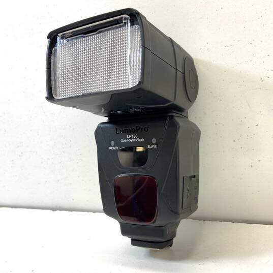 LumoPro LP180 Quad-Sync Camera Flash image number 3