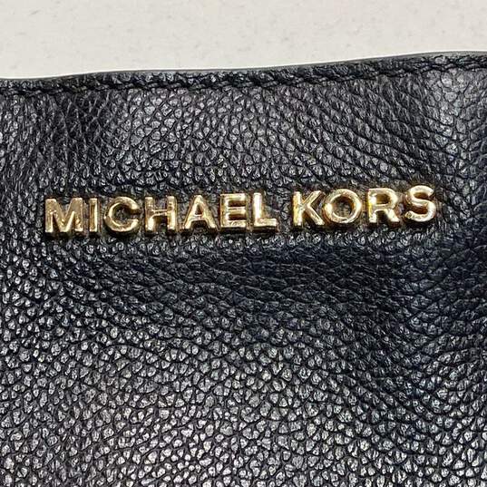 Michael Kors Pebble Leather Nicole Crossbody Bag Black image number 5