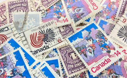 Assorted Bundle Lot of 1960-70s Vintage Canadian Stamps image number 3