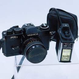 Vintage Yashica FR1 35mm SLR Film Camera w/ Vivitar Auto 252 Flash