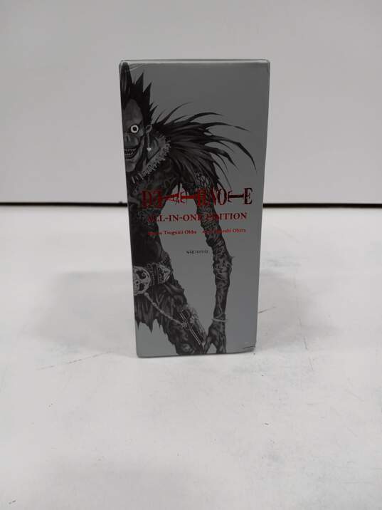 Death Note All-in-One Edition image number 2