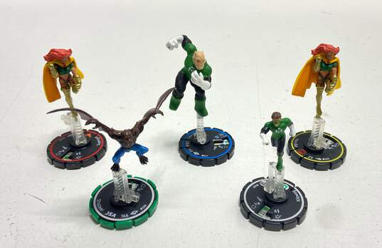 Mixed WizKids Heroclix Miniature Figures Bundle (Set Of 24) image number 4