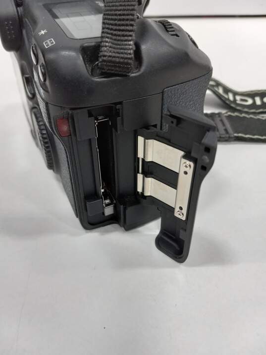 Canon EOS 10D Black Digital Camera-Body Only image number 6