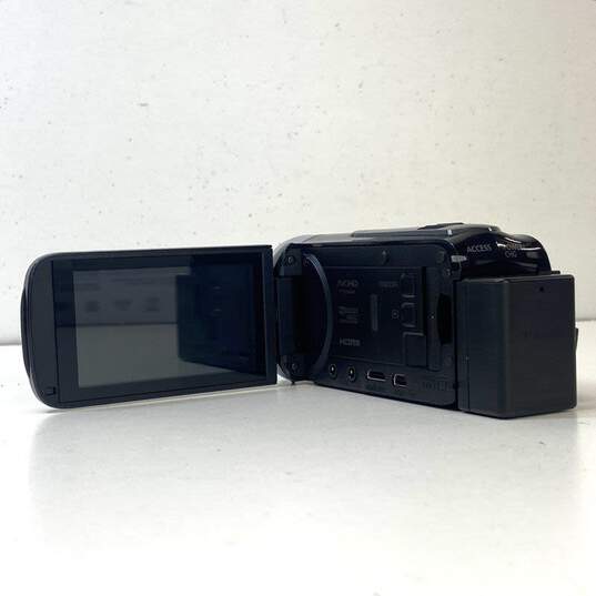 Canon VIXIA HF R40 8GB HD Camcorder image number 9
