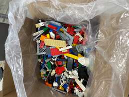 7.4lbs Vintage Lego Bulk Box alternative image