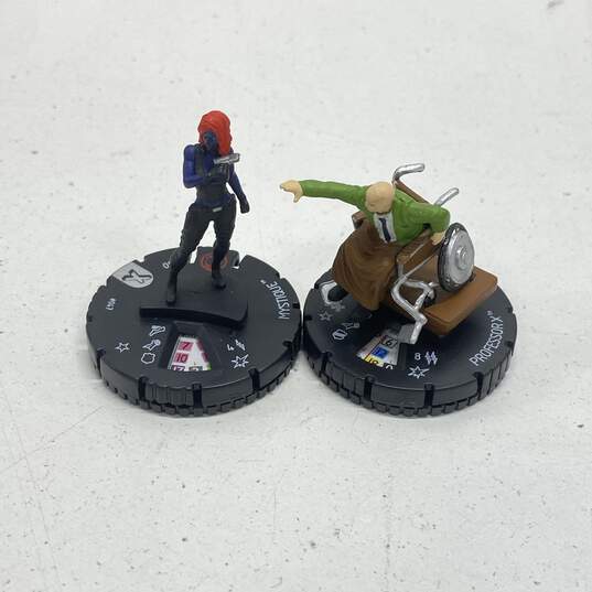 Wizkids Marvel Heroclix Assorted Miniature Figures w/ Cards Bundle of 9 image number 4