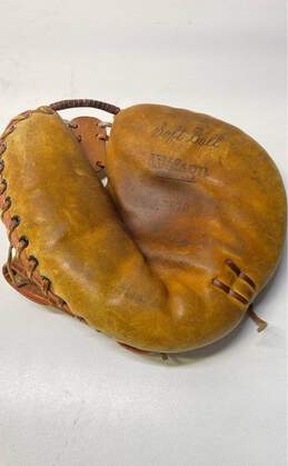 Vintage Wilson YOUTH Softball Catcher's Mitt alternative image