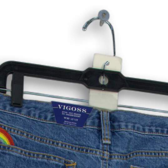 NWT Womens Blue Light Wash Stretch Pockets Denim Cut-Off Shorts Size 30 image number 4