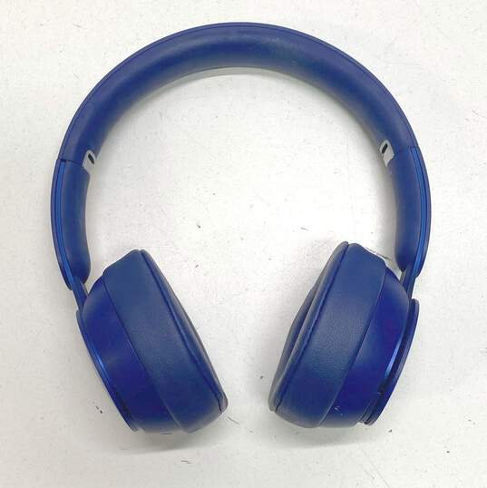 Beats by Dre Solo Pro On Ear Wireless Headphones Dark Blue with Case image number 2