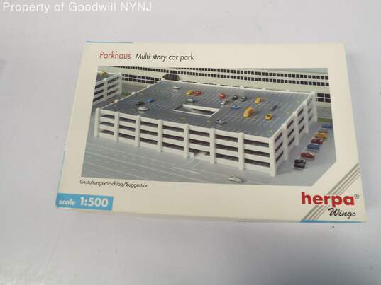 Herpa Wings 1:500 Parkhaus Multi-Story Car Park Art. No 519885 Opened Box image number 1