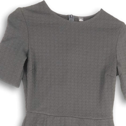 NWT Womens Gray Short Sleeve Ruffle Back Zip Mini Dress Size Medium image number 3