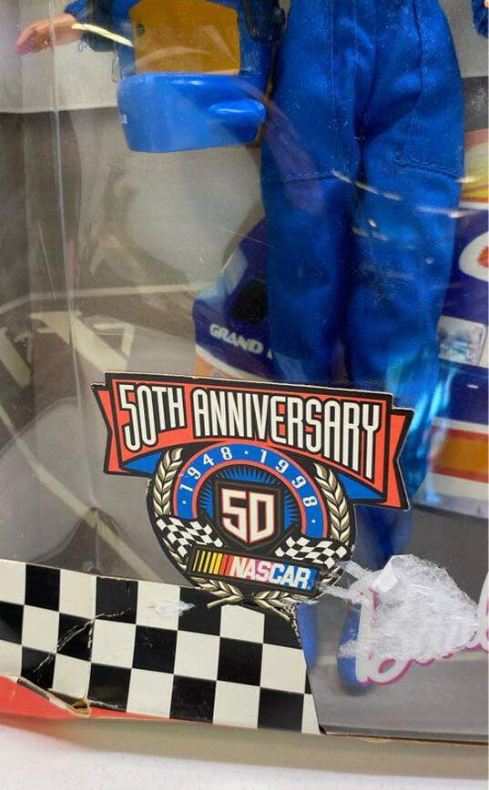 Mattel Barbie Doll 20442 Nascar 50th Anniversary Collectors Edition Mattel 1998 image number 4