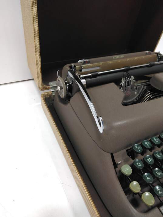 Vintage Smith-Carona Typewriter w/Case image number 5