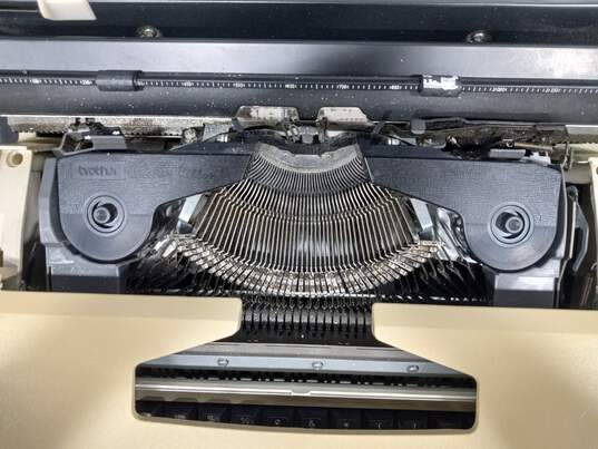 Brother Electric Typewriter image number 3