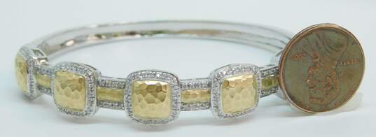 Signed RJM 14K Duo Tone Gold & Diamond Accent Hinged Bangle Bracelet 18.6g image number 5
