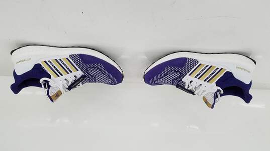 volatilidad Taxi combate Buy the Adidas Ultra Boost 3 Stripe Life Purple And White Mens Cleats Size  9.5 | GoodwillFinds