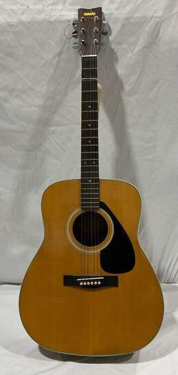 Yamaha Acoustic Guitar - Acoustic