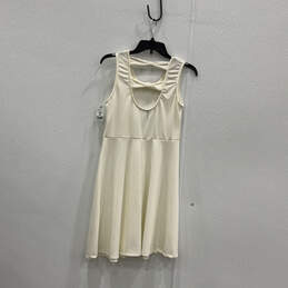 NWT Womens White Sleeveless Round Neck Classic Cutout Shift Dress Size 34 alternative image