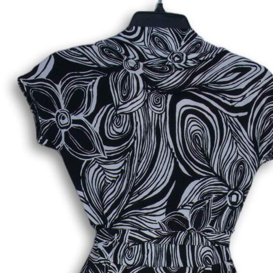 NWT White House Black Market Womens Black White Abstract Fit & Flare Dress Sz XS image number 4