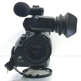 Panasonic S-VHS Reporter AG-456 Camcorder alternative image