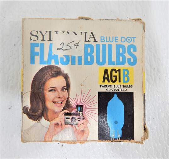 Vintage Sylvania Blue Dot Flash Cubes IOB image number 2