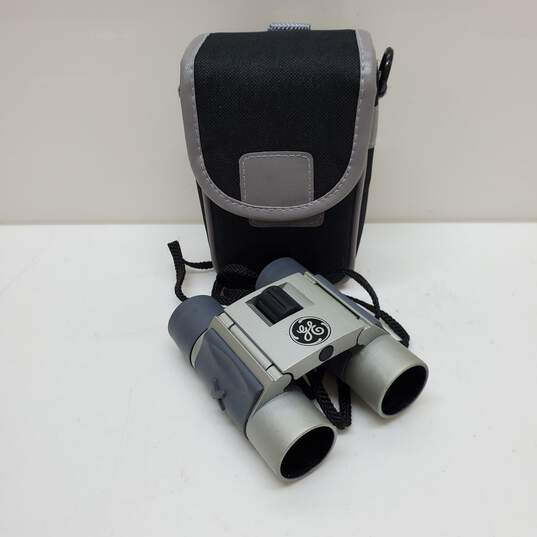 GE 8x22@100YDS Compact Binoculars w/Case image number 1