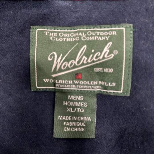 Vintage Woolrich Men's Dark Navy Cotton Button-Up Shirt Size XL image number 4