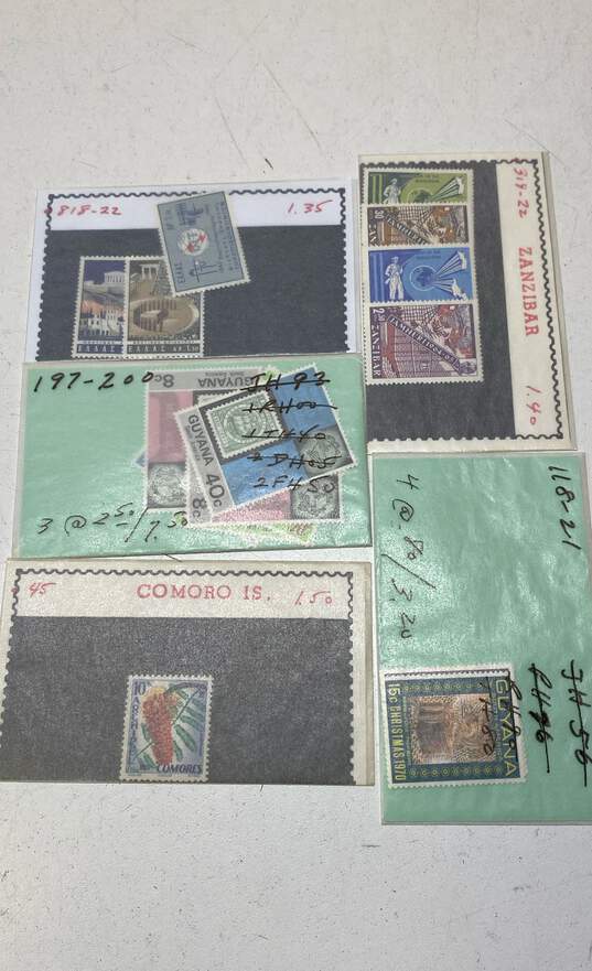 90+ Vintage Stamps from around the World image number 5