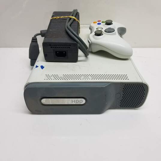 Xbox 360 Fat 20GB Console Bundle with Controller & Games #7 image number 4
