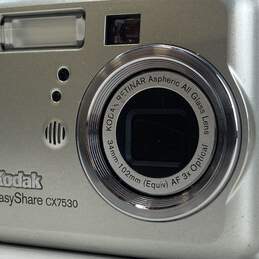 Kodak EasyShare CX7530 5.0MP Compact Digital Camera alternative image