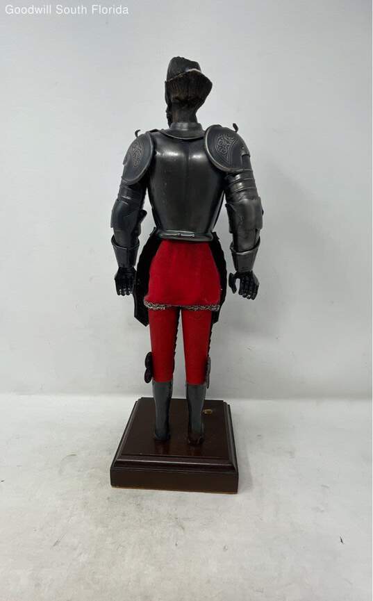 Medieval Times Knight Armor Figure image number 2