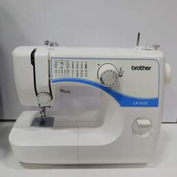 Brother LX-3125 Sewing Machine w/ Accessories alternative image