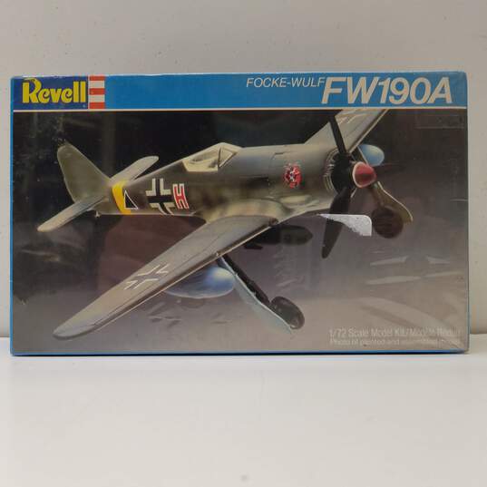 Revell 1/72 Focke-Wulf FW190A Model Airplane Sealed NIB image number 1
