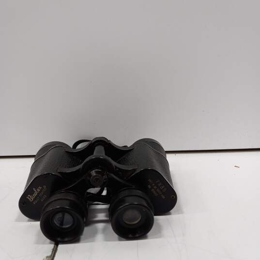 Vintage Binolux Fully Coated 4022 7x35 367 At 1000Yds No. 31140 Binoculars In Leather Carrying Case (With Broken Strap) image number 2