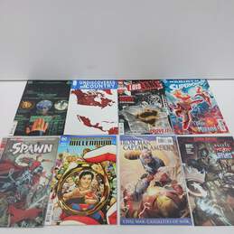 Lot of 35 Assorted Superhero Comic Books alternative image