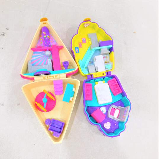 2018 Polly Pockets Play Sets image number 2