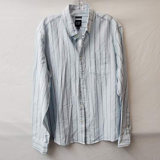 Gap Vertical Striped Untucked Fit Stretch Button Up Shirt Size M image number 1